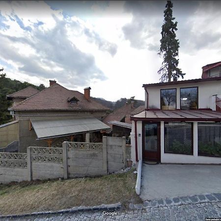 Geppetto'S Studio Braşov Extérieur photo
